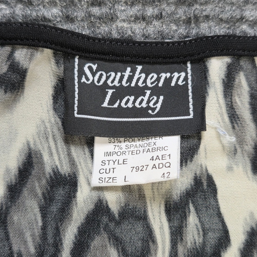 Southern Lady Leopard Print Blouse Women's Size L Grey Black Pleated Scoop Neck - Picture 3 of 7